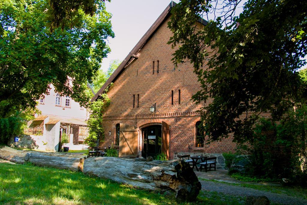 Hotel Im Park Sorkwity Bagian luar foto